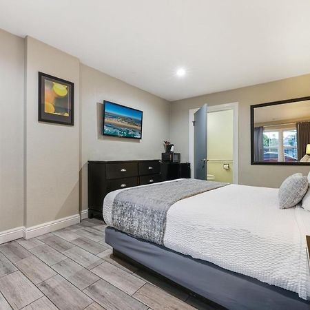 Hotel Point Loma Сан-Диего Экстерьер фото
