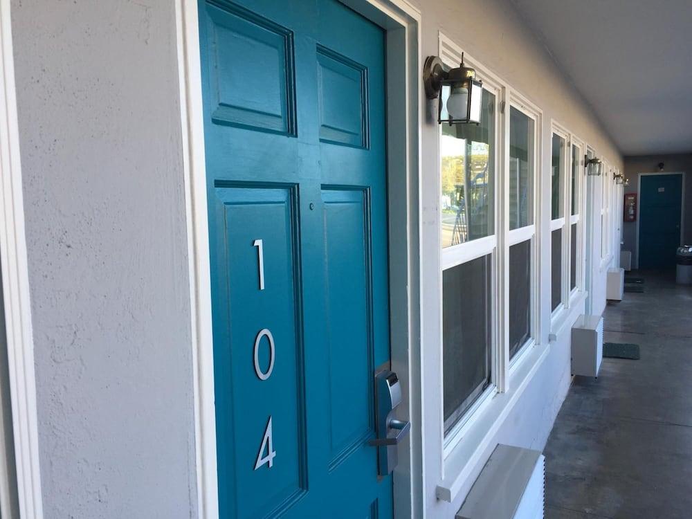 Hotel Point Loma Сан-Диего Экстерьер фото