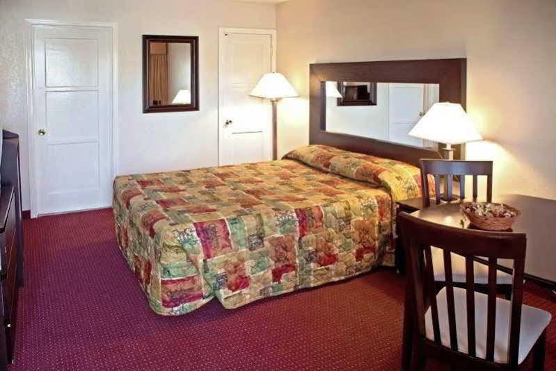 Hotel Point Loma Сан-Диего Экстерьер фото